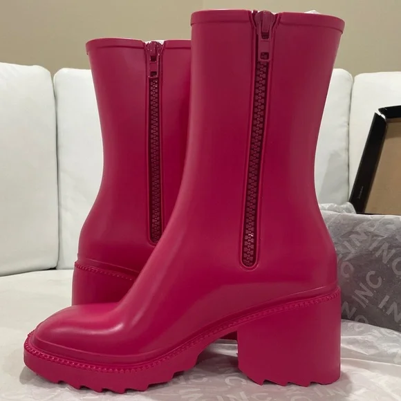 NWT fucsia pink rain boots ankle INC brand new 3” heel lug sole side zipper 7 - Picture 10 of 12